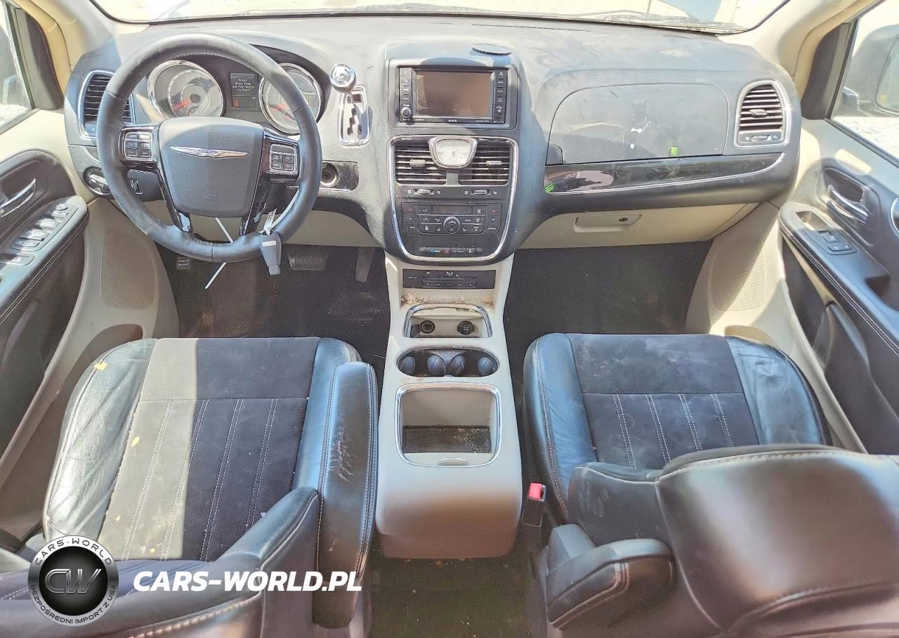 2016 Chrysler Town & Country Limited VIN:2C4RC1JG9GR232256 - 8