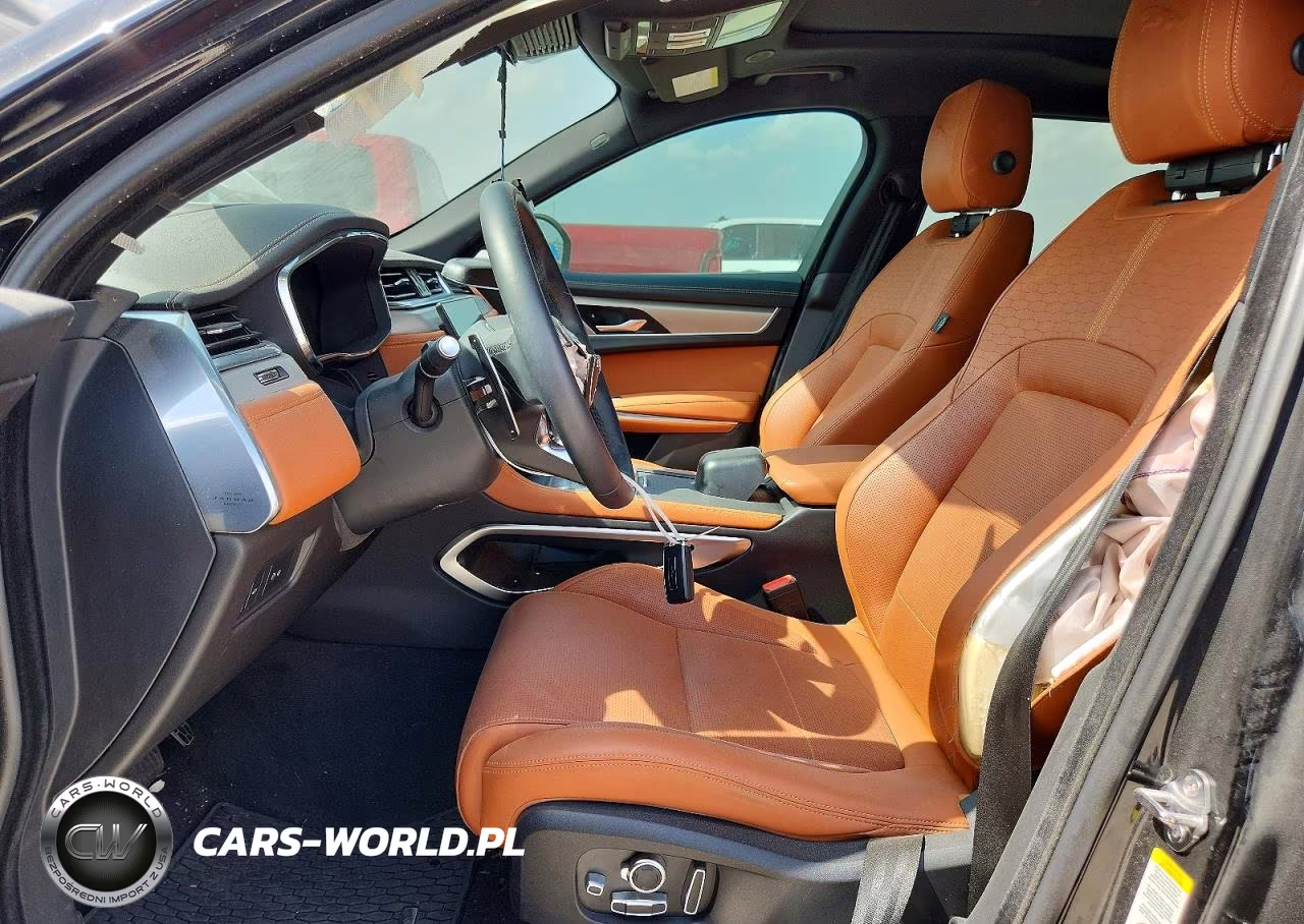 2025 Jaguar F-Pace R-Dynamic S VIN:SADCT2EX4SA748399 - 7