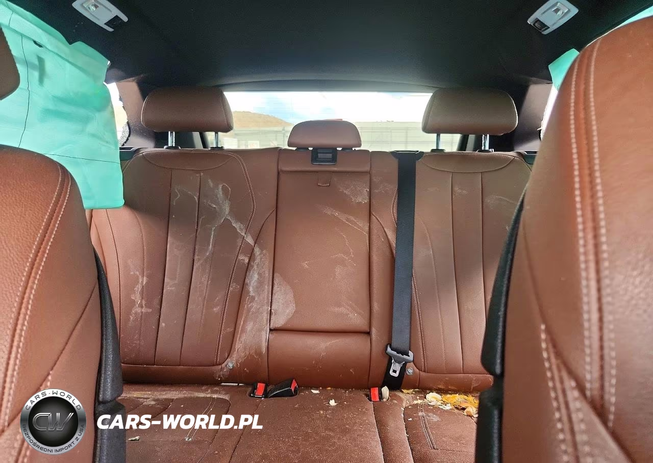 2018 BMW X5 xDrive35I VIN:5UXKR0C53J0X88746 - 10