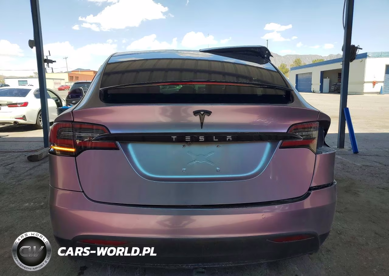 2017 Tesla Model X VIN:5YJXCDE41HF044773 - 6