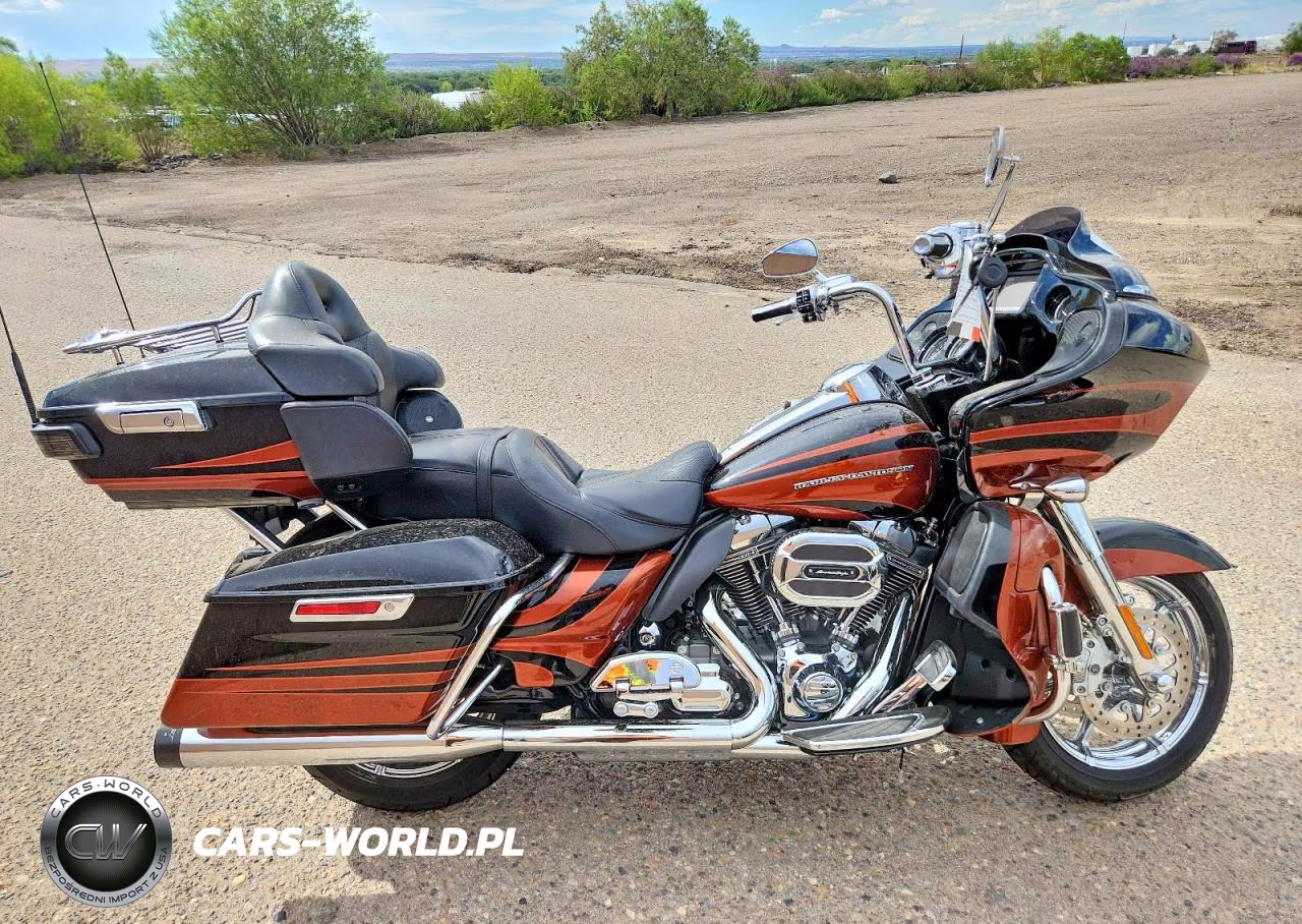 2015 Harley-Davidson Fltruse Cvo Road Glide VIN:1HD1TAN1XFB961493 - 1