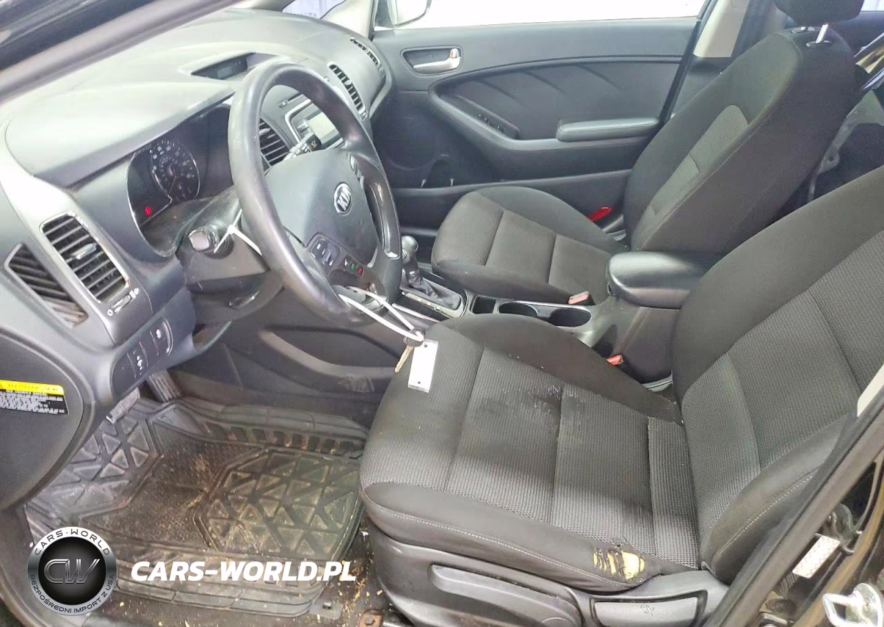 2017 Kia Forte Lx VIN:3KPFK4A77HE059427 - 7