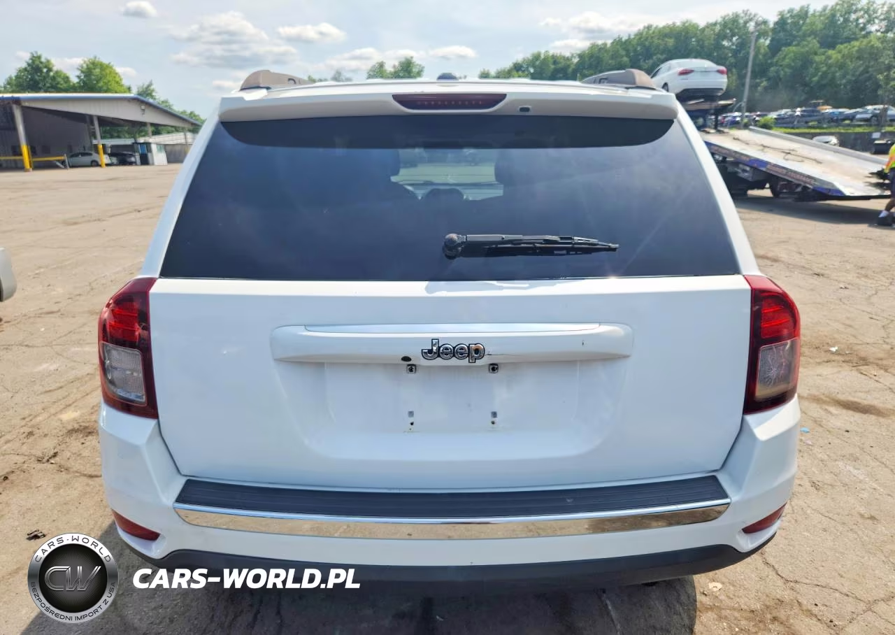 2015 Jeep Compass Latitude VIN:1C4NJDEB9FD105447 - 6