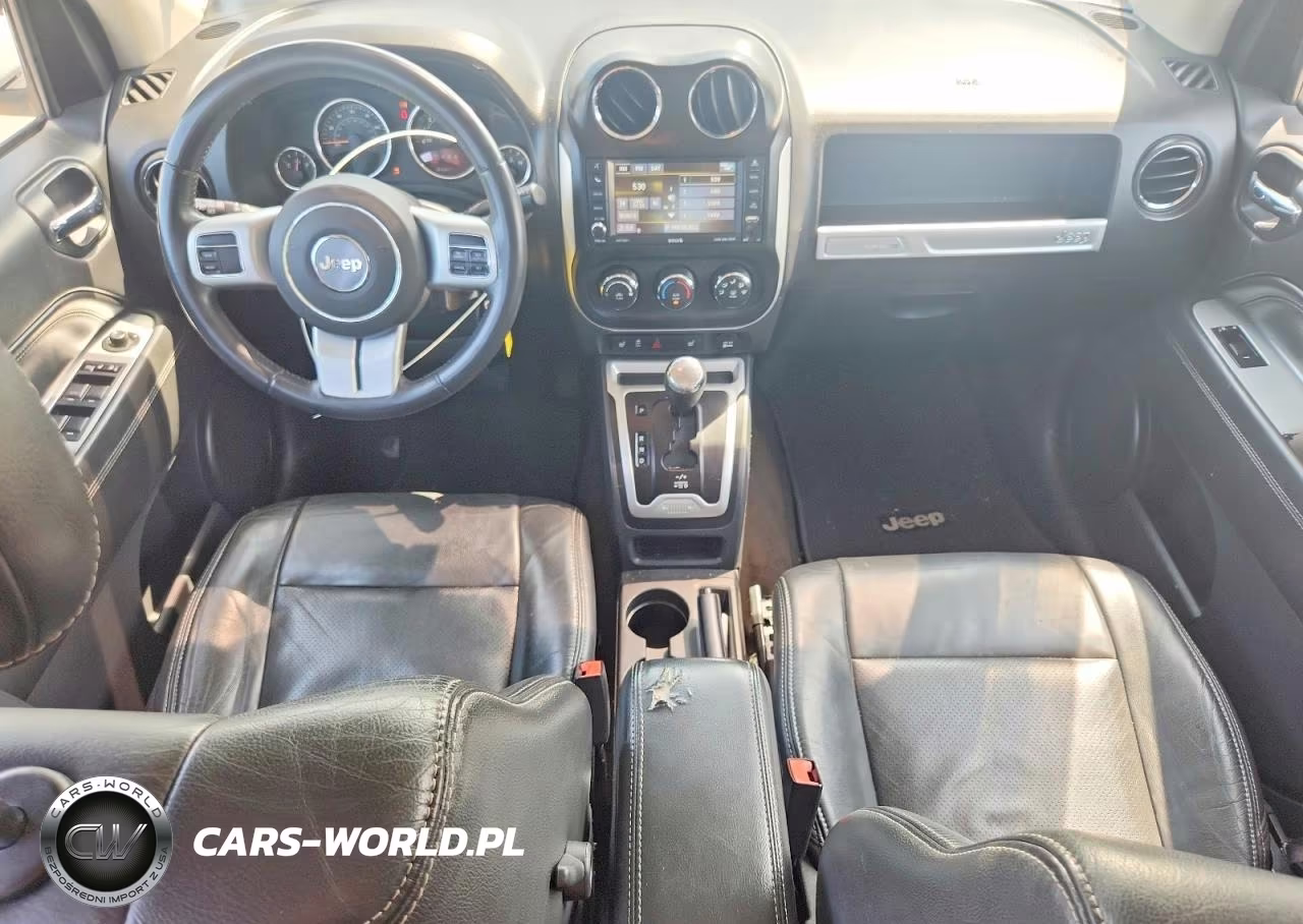 2015 Jeep Compass Latitude VIN:1C4NJDEB9FD105447 - 8