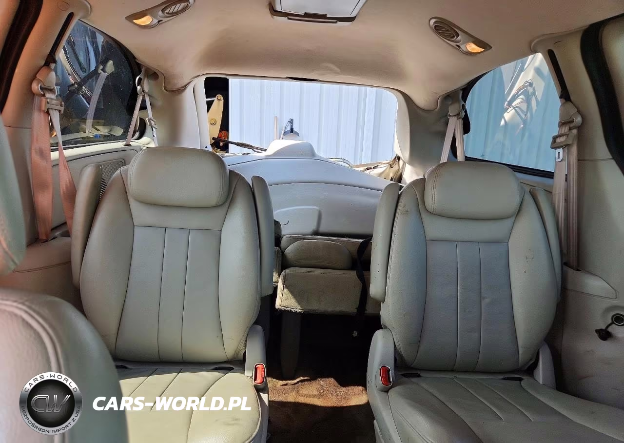 2005 Dodge Grand Caravan Sxt VIN:2D8GP44L25R258797 - 10