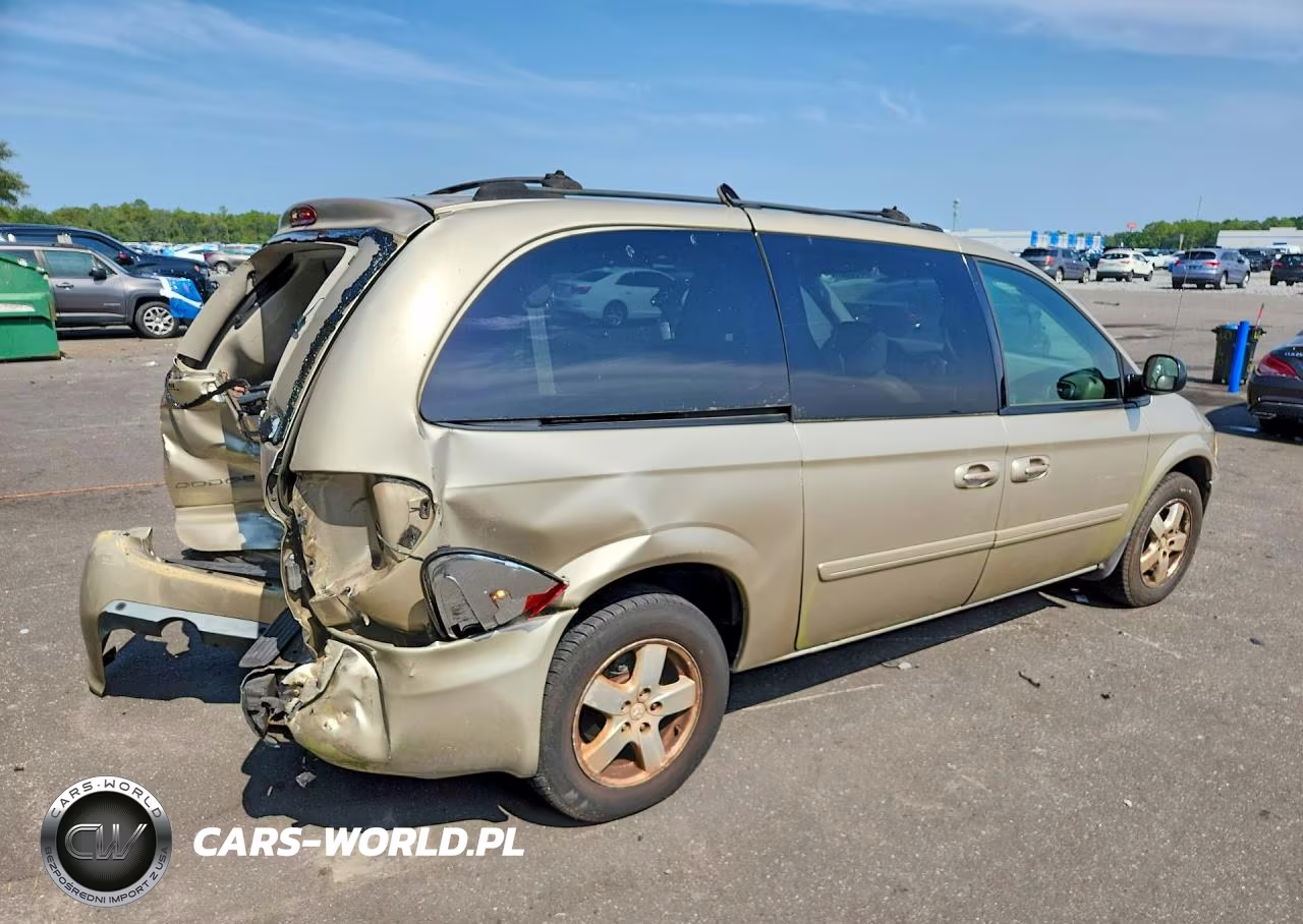 2005 Dodge Grand Caravan Sxt VIN:2D8GP44L25R258797 - 3