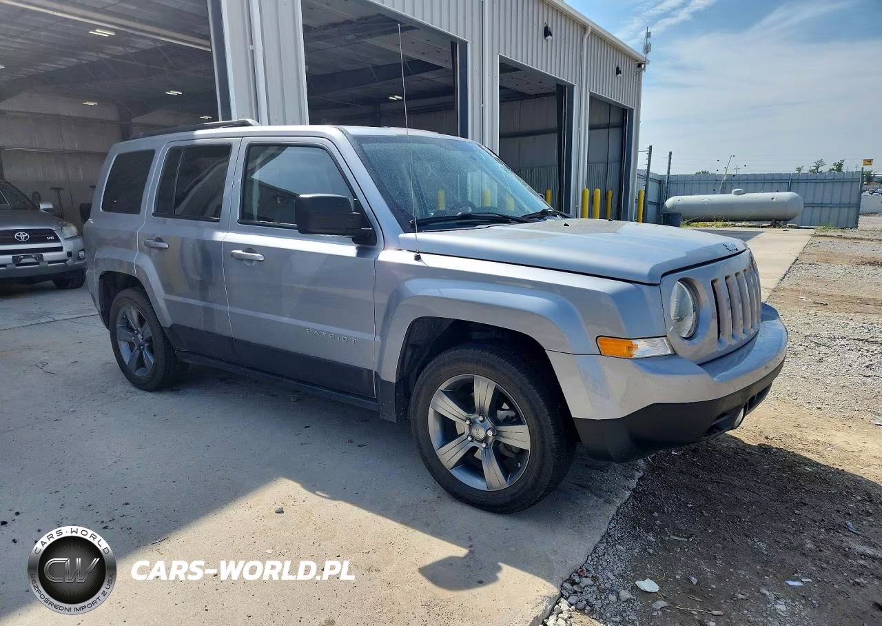 2015 Jeep Patriot Latitude VIN:1C4NJPFA8FD209743 - 4