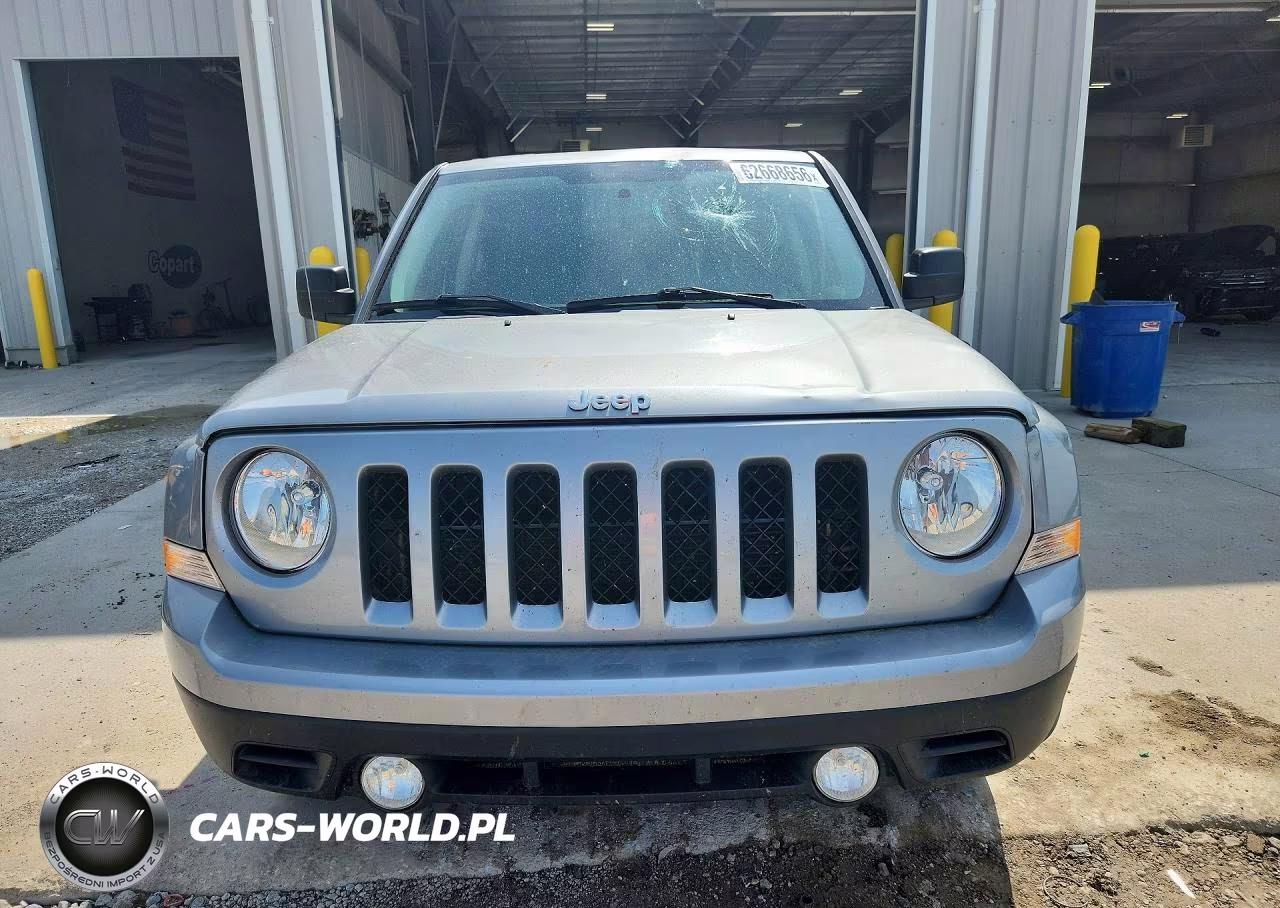 2015 Jeep Patriot Latitude VIN:1C4NJPFA8FD209743 - 5
