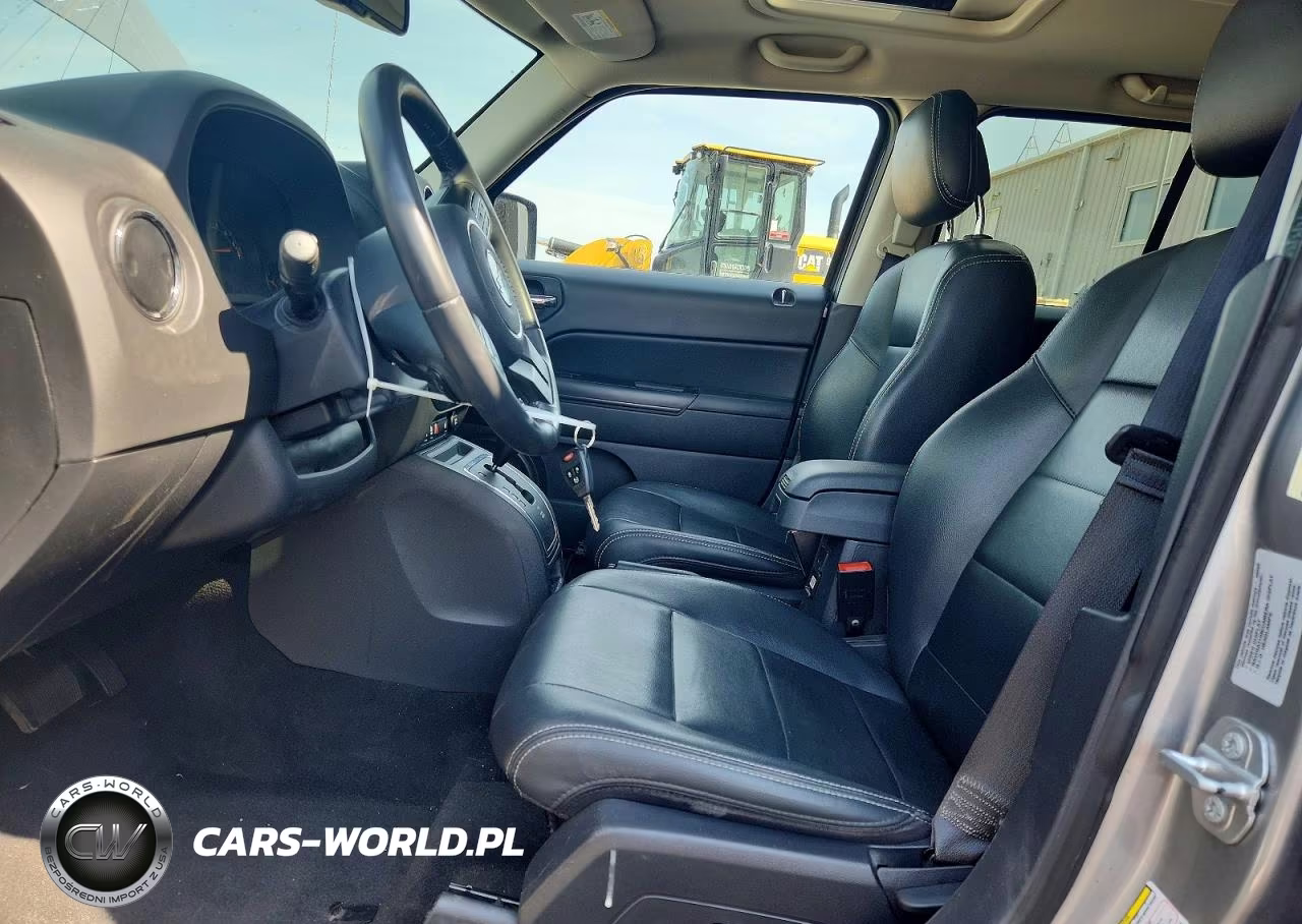 2015 Jeep Patriot Latitude VIN:1C4NJPFA8FD209743 - 7