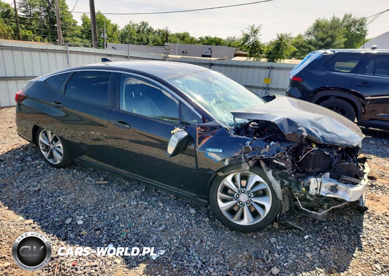 2018 Honda Clarity Touring VIN:JHMZC5F34JC006167 - 4