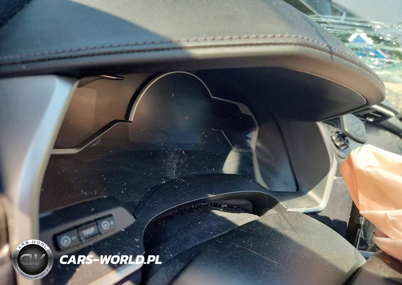 2018 Honda Clarity Touring VIN:JHMZC5F34JC006167 - 9