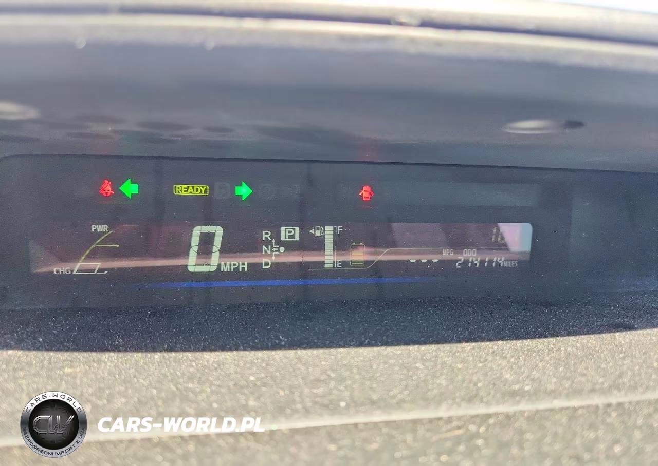 2012 Toyota Prius V Two VIN:JTDZN3EU2C3041920 - 9