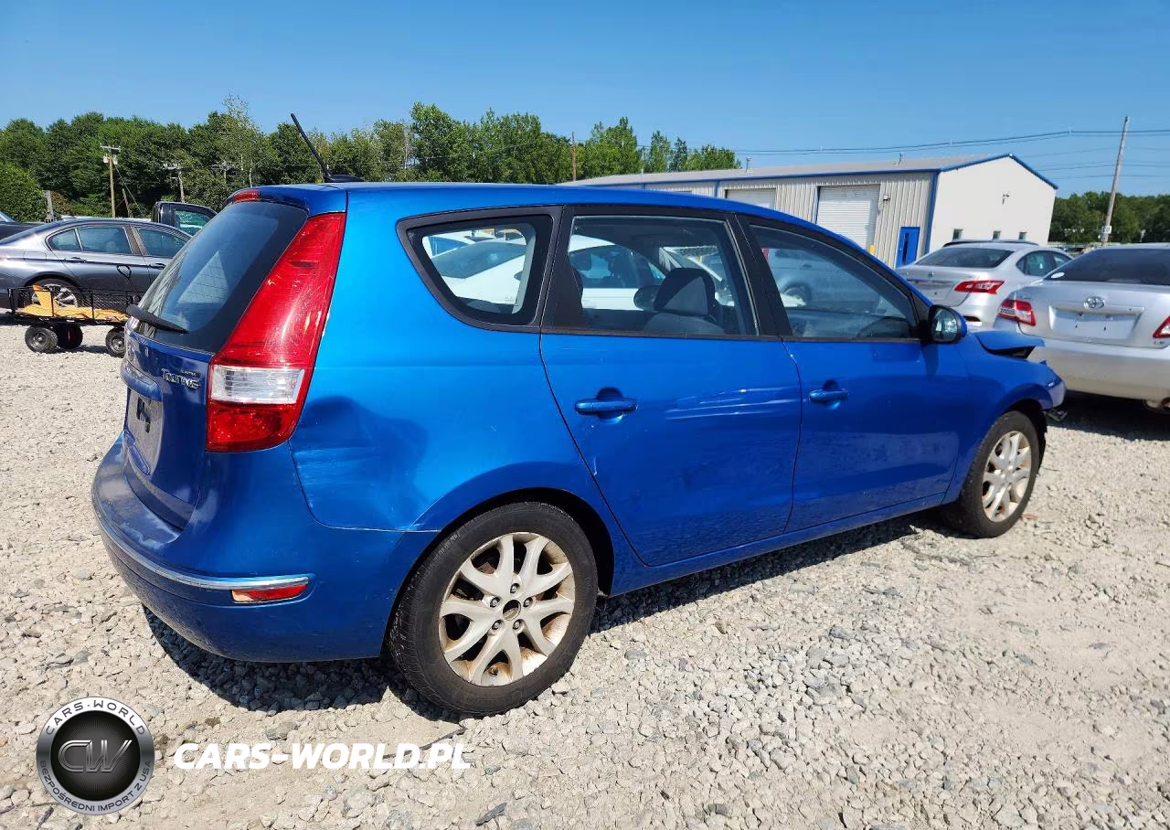 2009 Hyundai Elantra Touring VIN:KMHDC86E79U038143 - 3