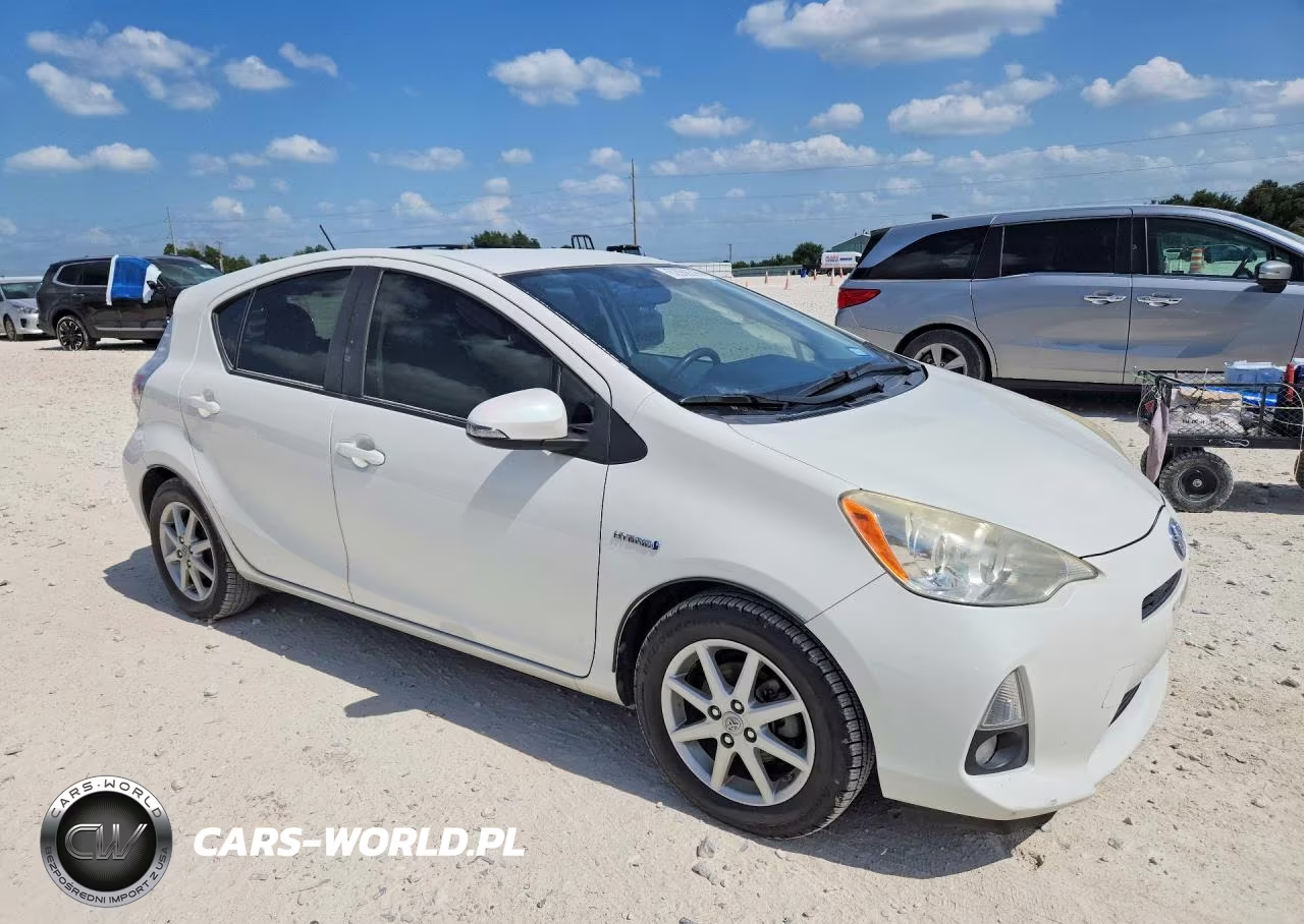 2012 Toyota Prius C Four VIN:JTDKDTB39C1509492 - 4