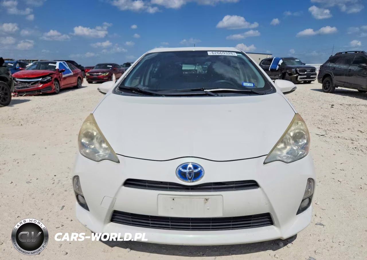 2012 Toyota Prius C Four VIN:JTDKDTB39C1509492 - 5