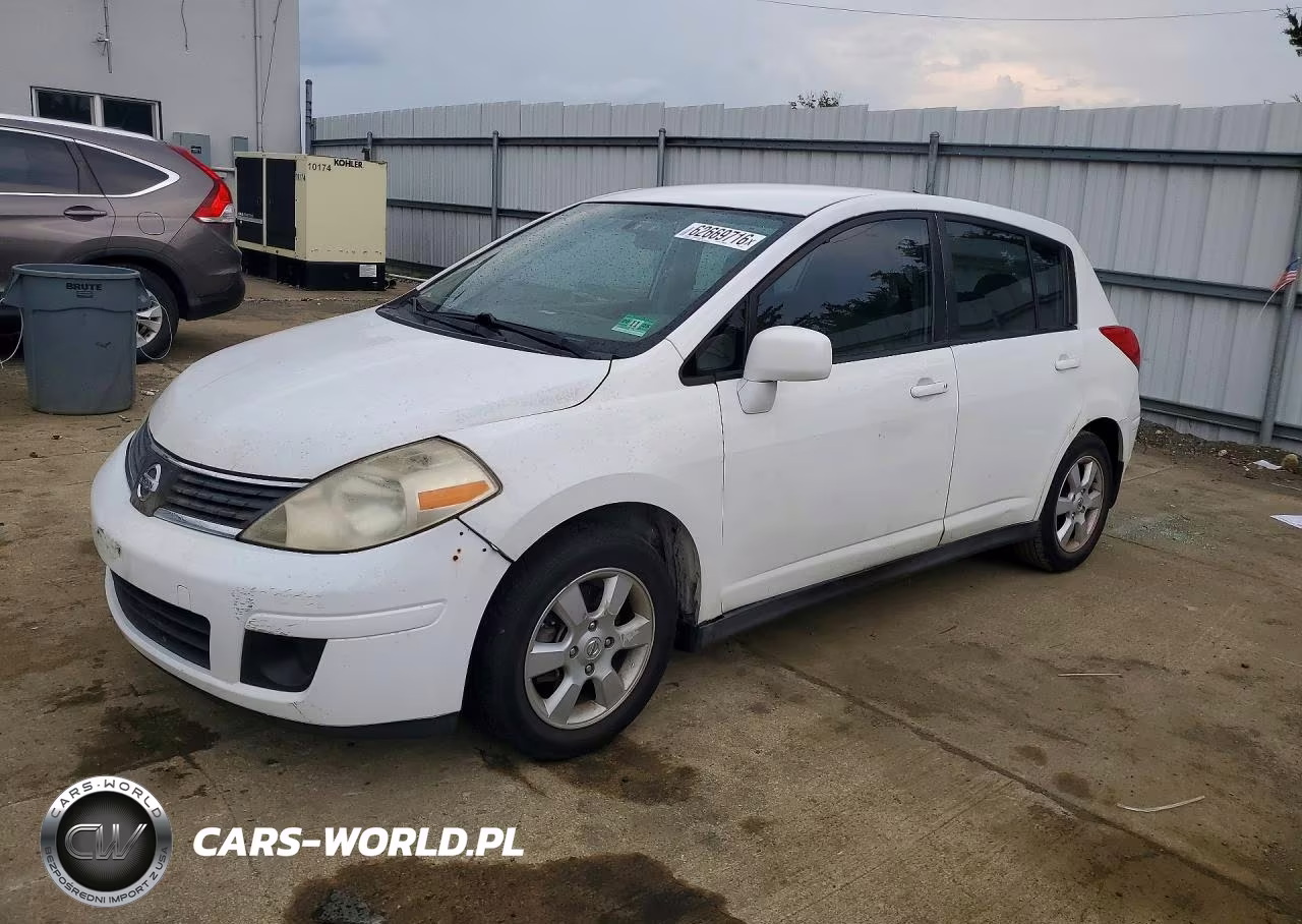 2009 Nissan Versa 1.8 S