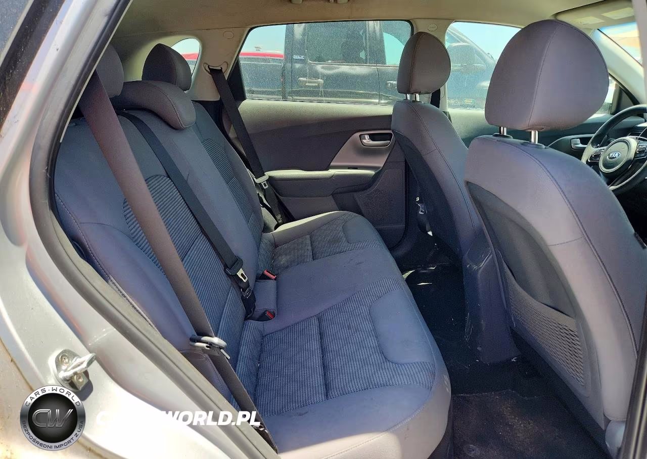2017 Kia Niro Fe VIN:KNDCB3LC6H5057476 - 10