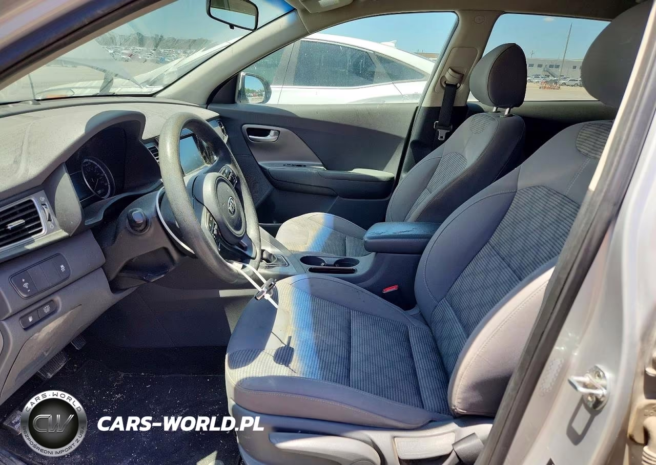 2017 Kia Niro Fe VIN:KNDCB3LC6H5057476 - 7