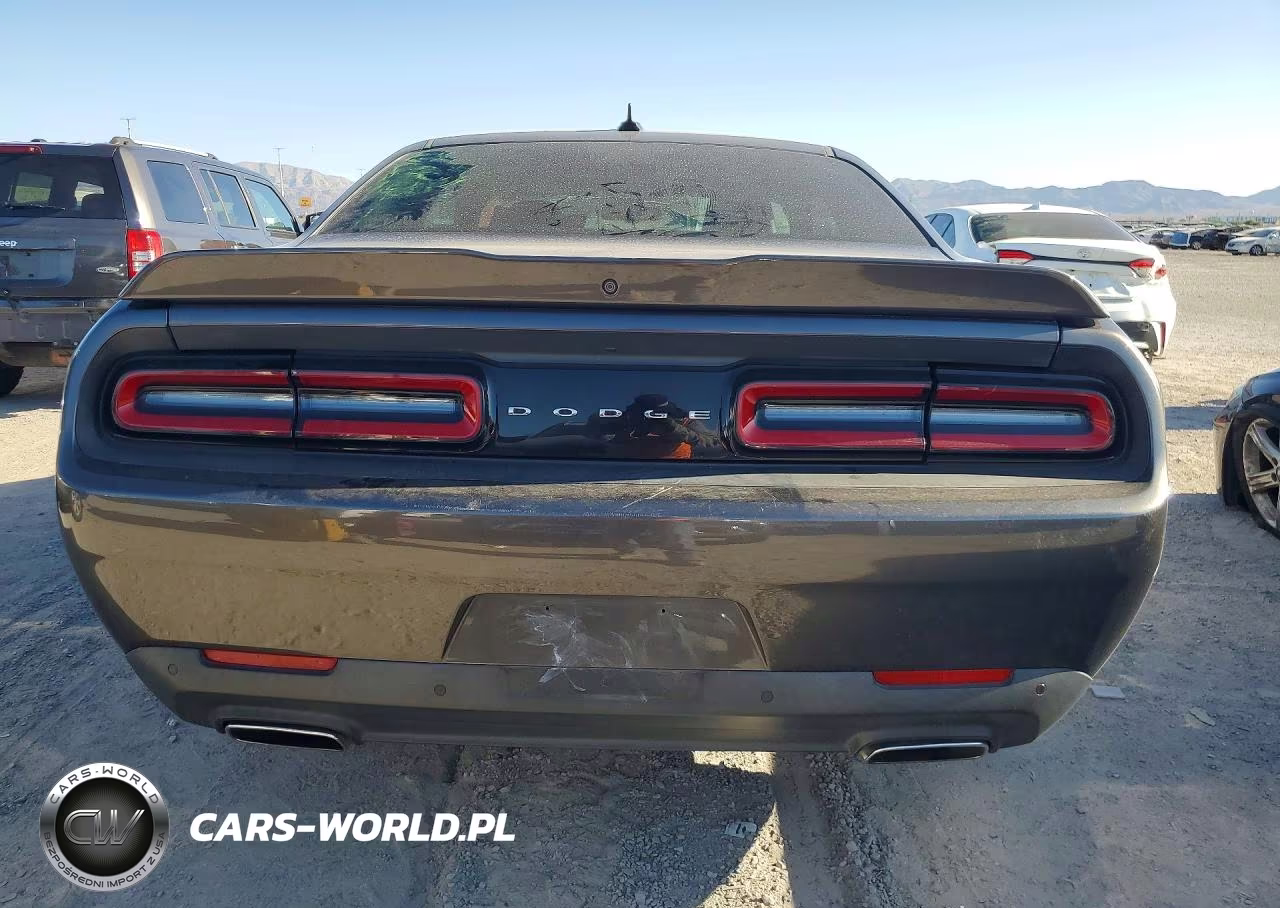 2018 Dodge Challenger Sxt VIN:2C3CDZAG8JH112516 - 6