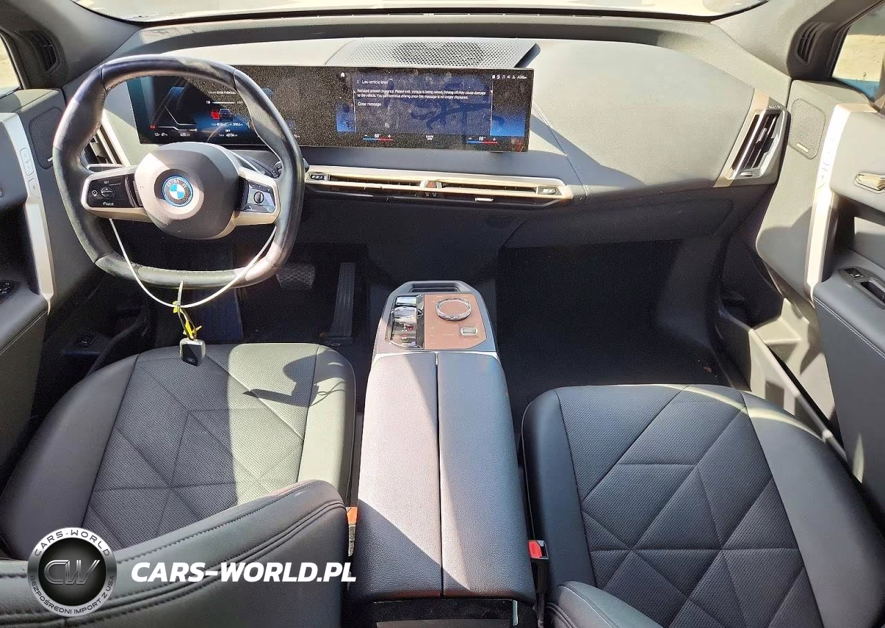 2023 BMW Ix xDrive50 VIN:WB523CF03PCL61722 - 8