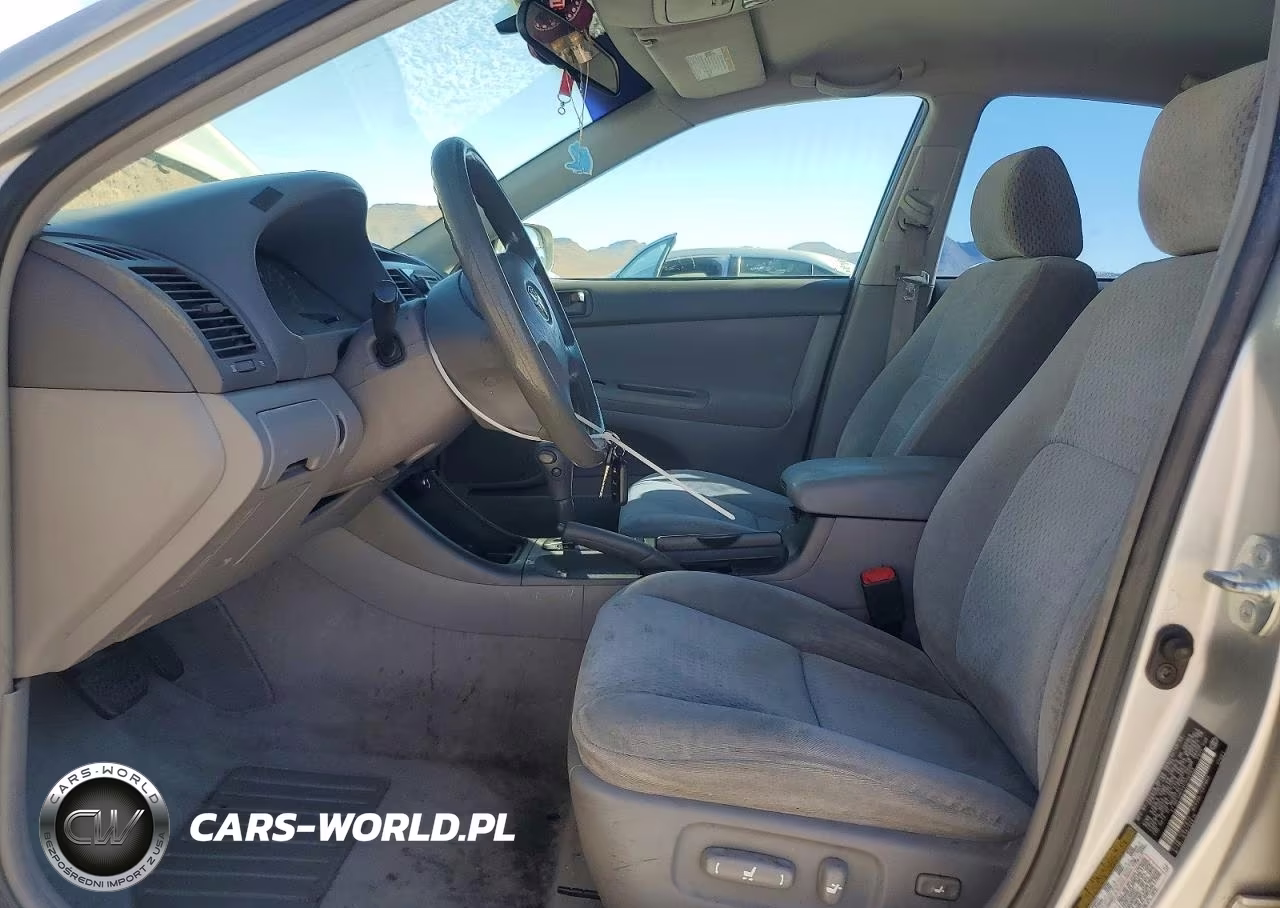 2004 Toyota Camry Le VIN:4T1BE32K04U326563 - 7