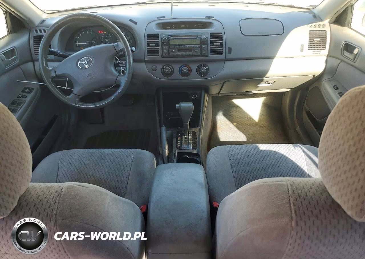 2004 Toyota Camry Le VIN:4T1BE32K04U326563 - 8
