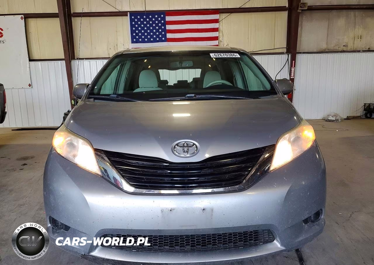 2014 Toyota Sienna Le VIN:5TDKK3DC9ES459993 - 5