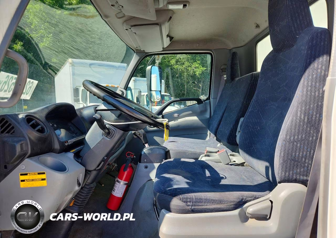 2015 Hino 195 Box Truck VIN:JHHHDM2H9FK001451 - 7