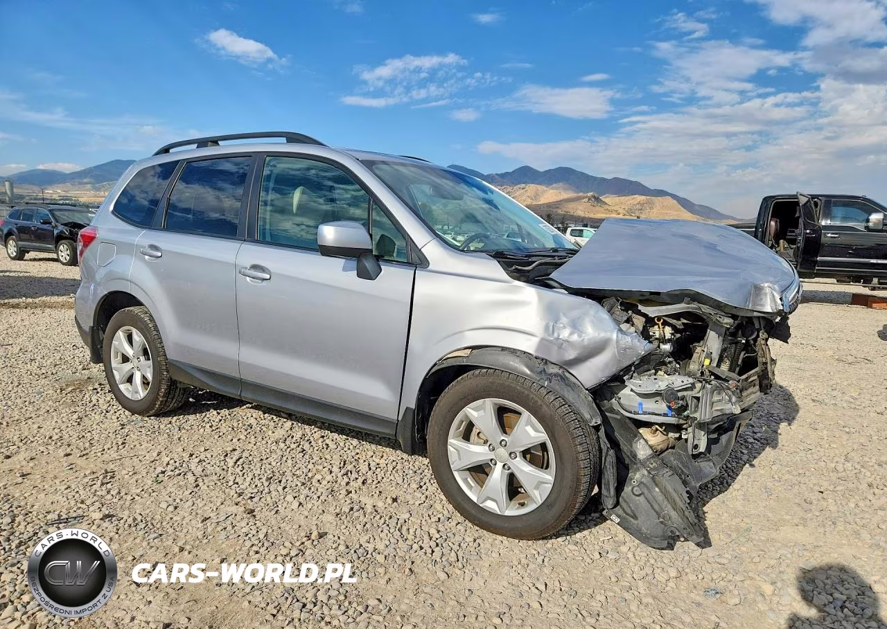 2015 Subaru Forester 2.5I Premium VIN:JF2SJADC4FH488588 - 4