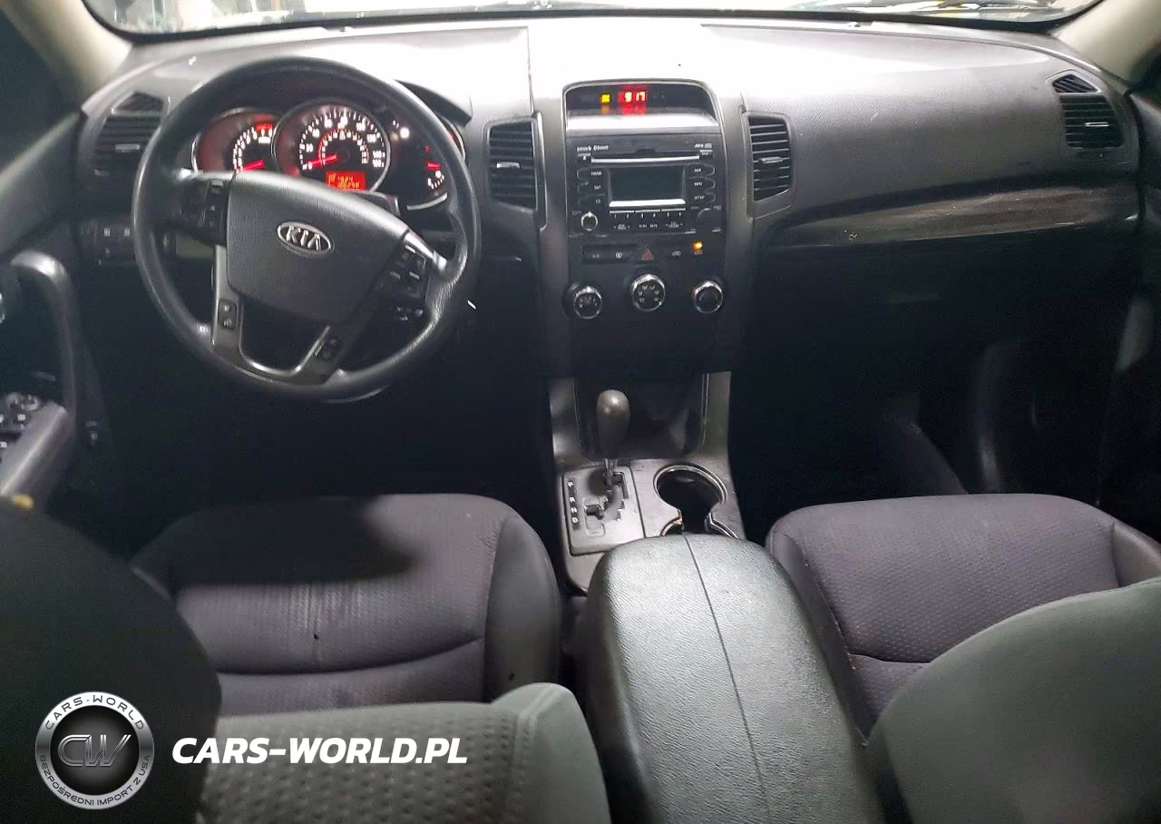 2011 Kia Sorento Lx VIN:5XYKTCA15BG166116 - 8