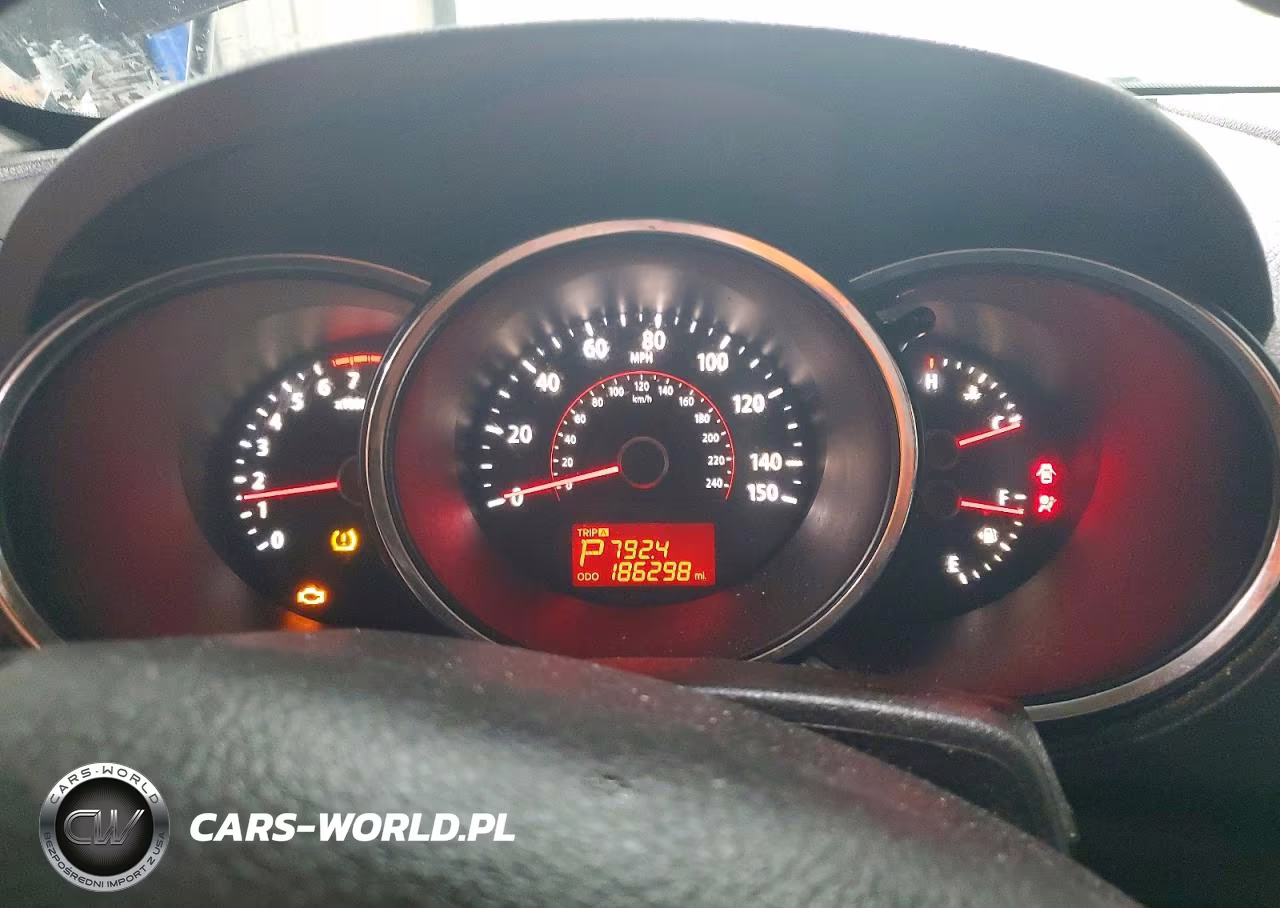 2011 Kia Sorento Lx VIN:5XYKTCA15BG166116 - 9