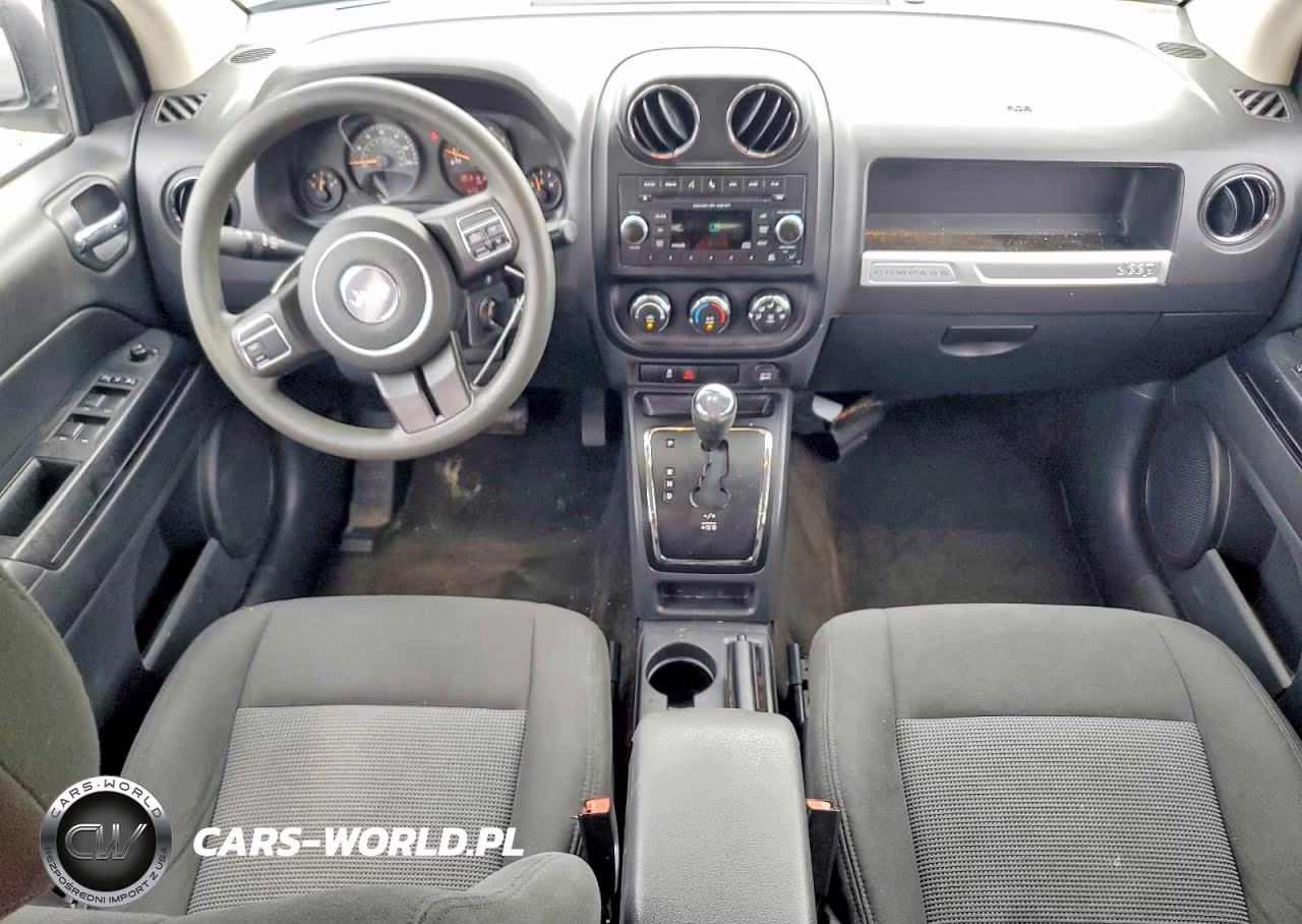 2016 Jeep Compass Sport VIN:1C4NJDBB8GD556875 - 8
