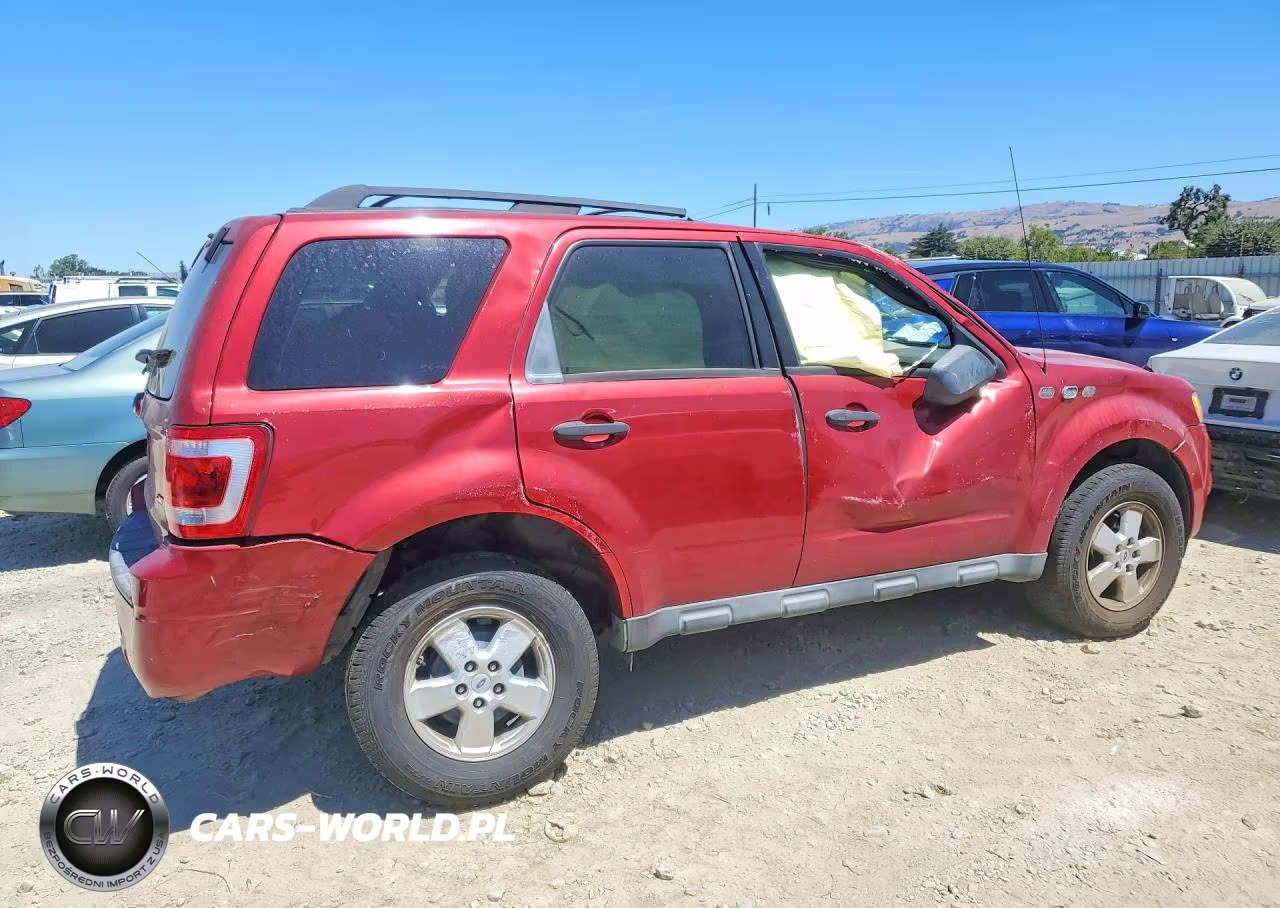 2009 Ford Escape Xlt VIN:1FMCU93709KC58238 - 3
