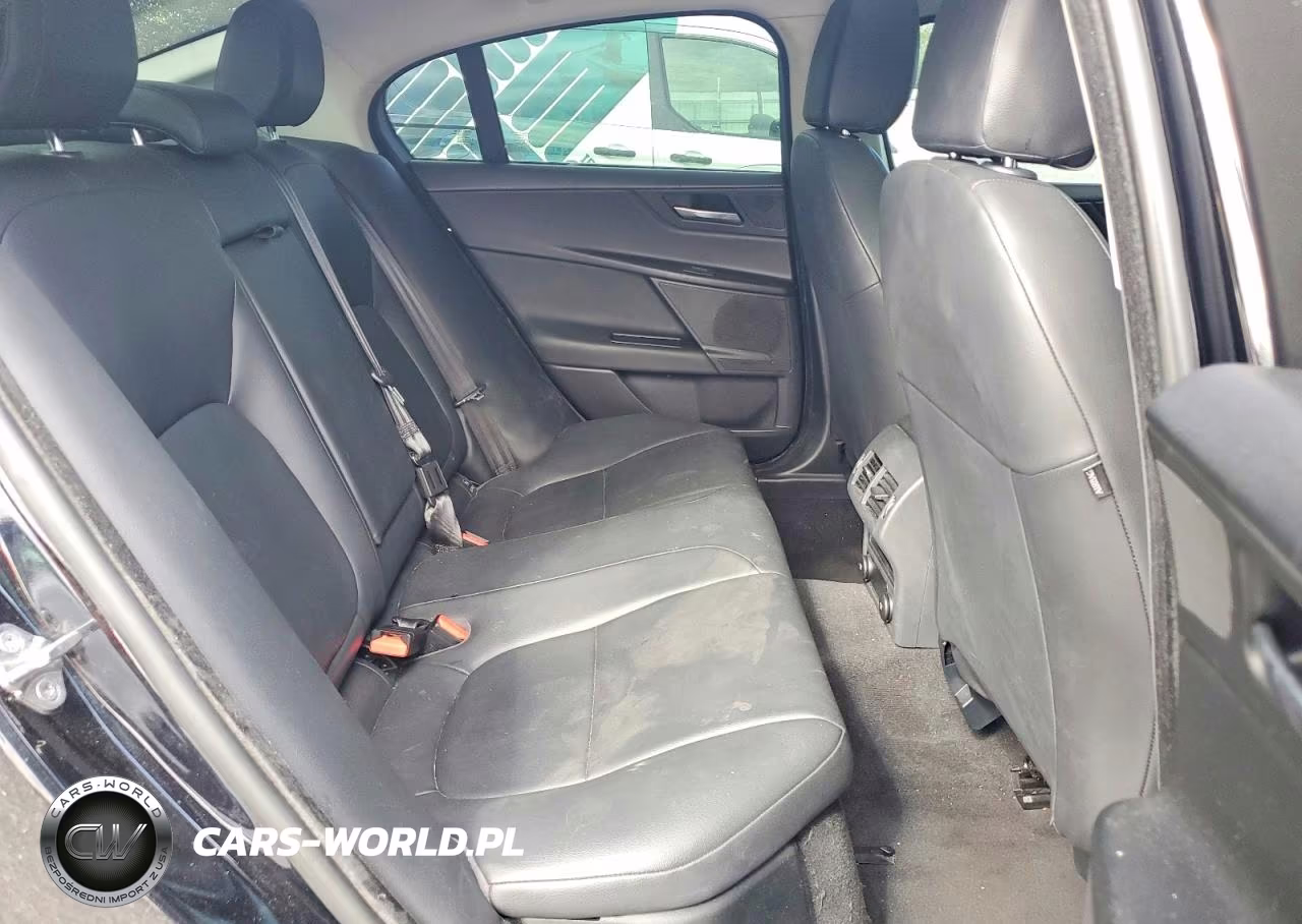 2019 Jaguar Xe VIN:SAJAR4FX6KCP48194 - 10