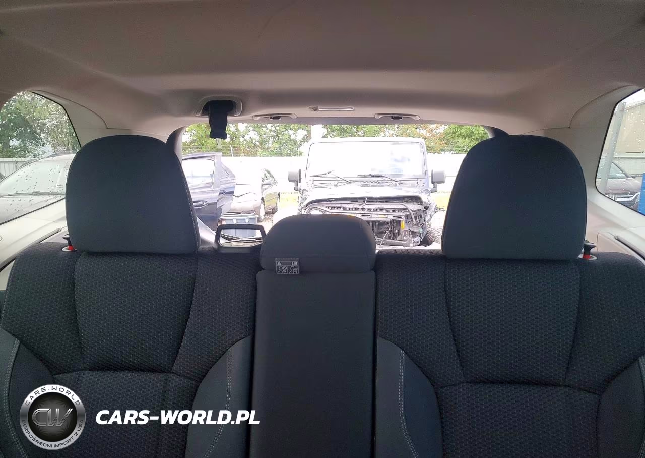 2023 Subaru Forester Premium VIN:JF2SKADC3PH401259 - 10