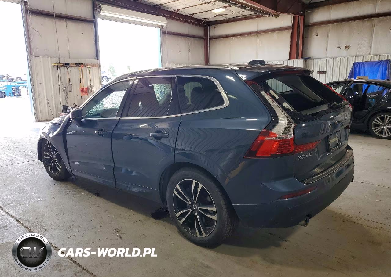 2018 Volvo Xc60 T6 Momentum VIN:YV4A22RK2J1039082 - 2