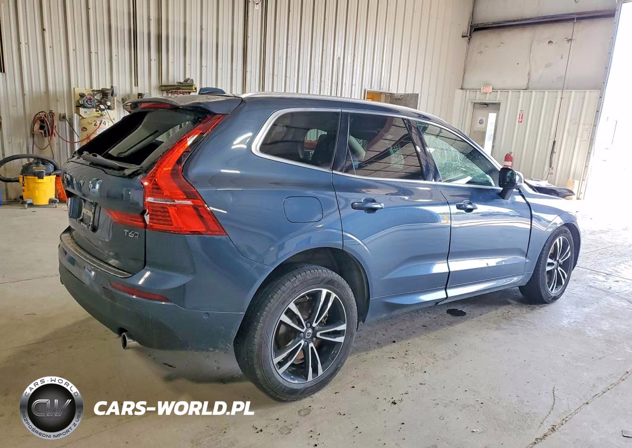 2018 Volvo Xc60 T6 Momentum VIN:YV4A22RK2J1039082 - 3