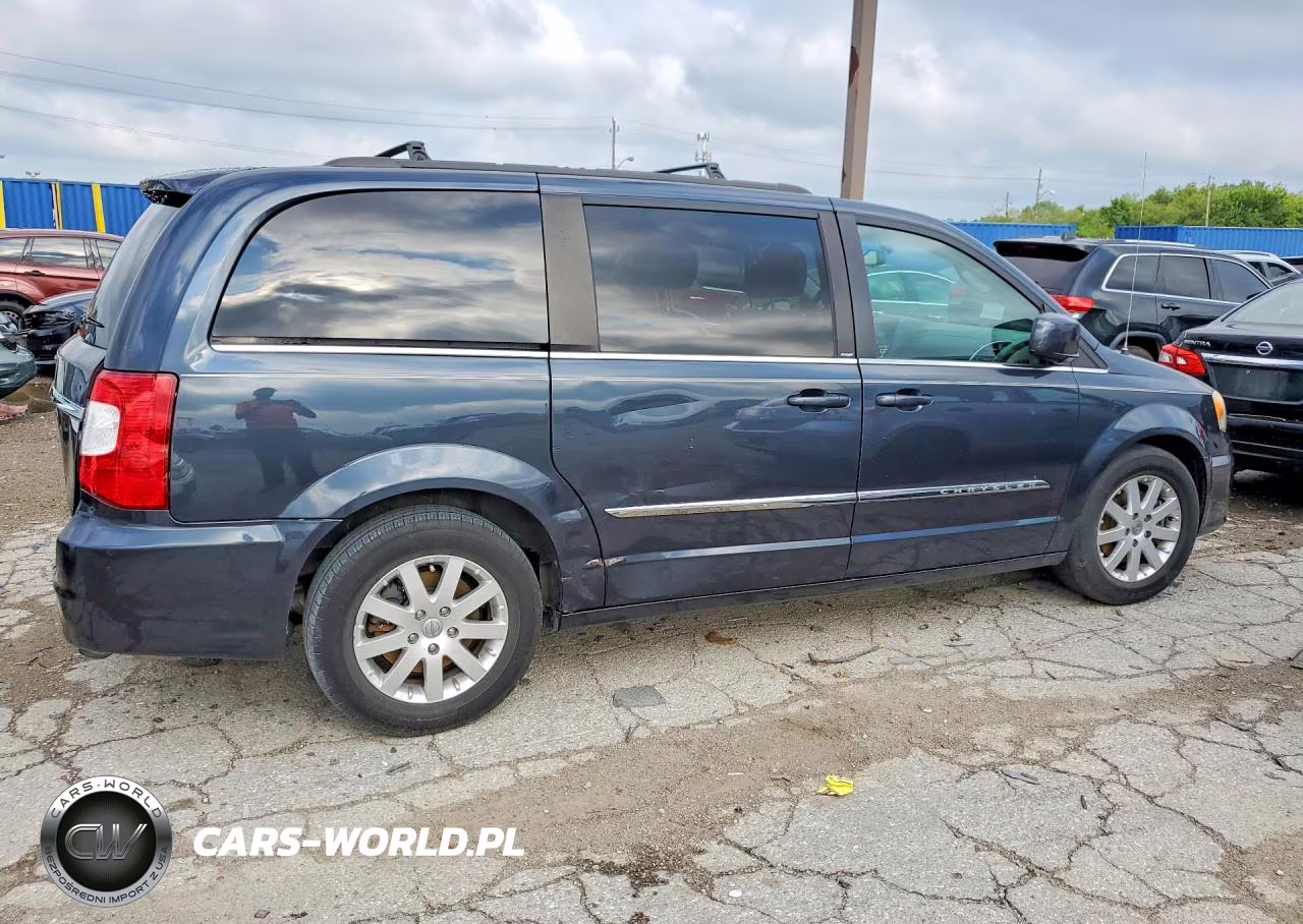 2013 Chrysler Town & Country Touring VIN:2C4RC1BG2DR797247 - 3