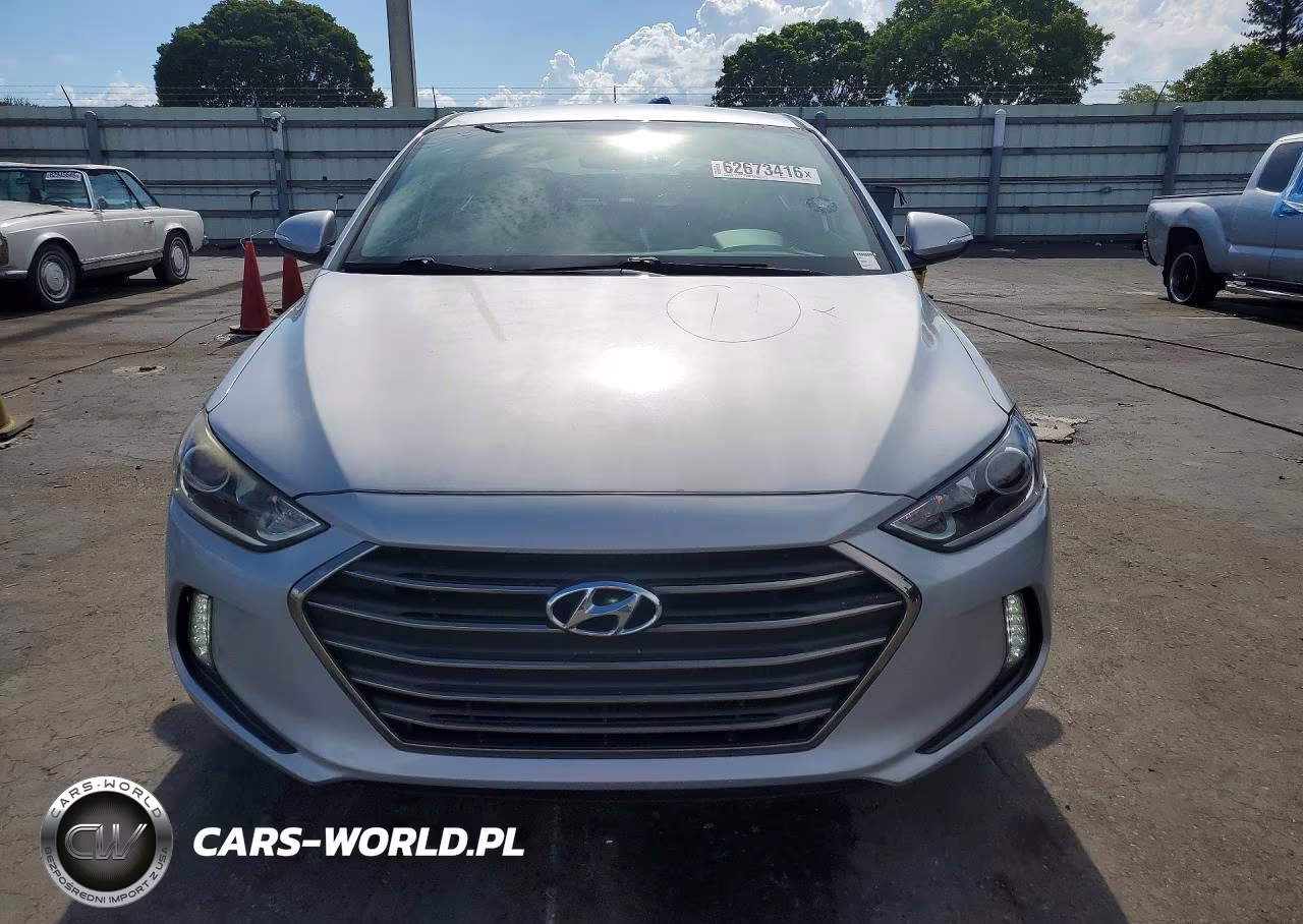 2018 Hyundai Elantra Limited VIN:5NPD84LFXJH283657 - 5