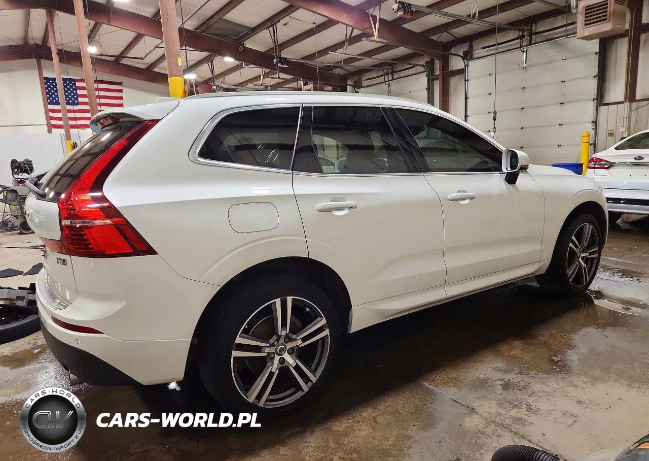 2021 Volvo Xc60 T5 Momentum VIN:YV4102RK3M1689730 - 3