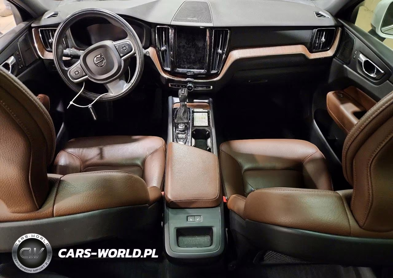 2021 Volvo Xc60 T5 Momentum VIN:YV4102RK3M1689730 - 8