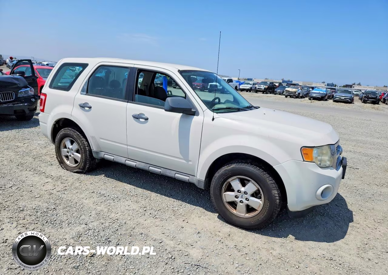 2009 Ford Escape Xls VIN:1FMCU02719KC59072 - 4
