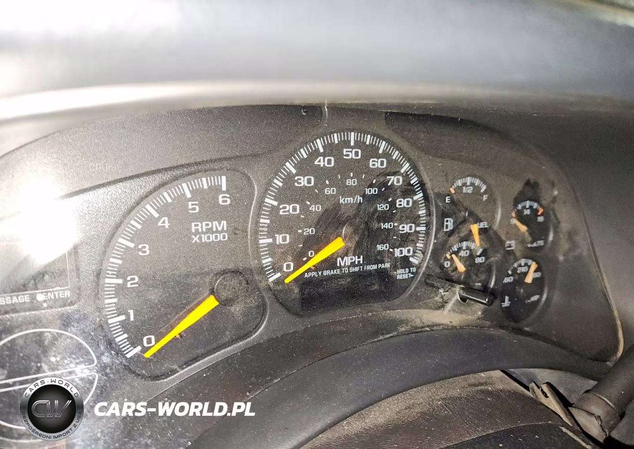 2000 Chevrolet Silverado K1500 VIN:2GCEK19T1Y1359134 - 9
