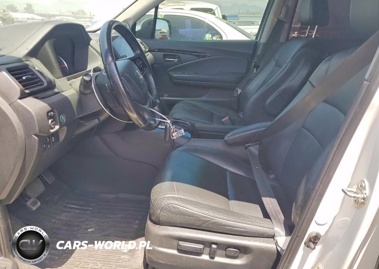 2020 Honda Pilot Touring VIN:5FNYF6H95LB002338 - 7