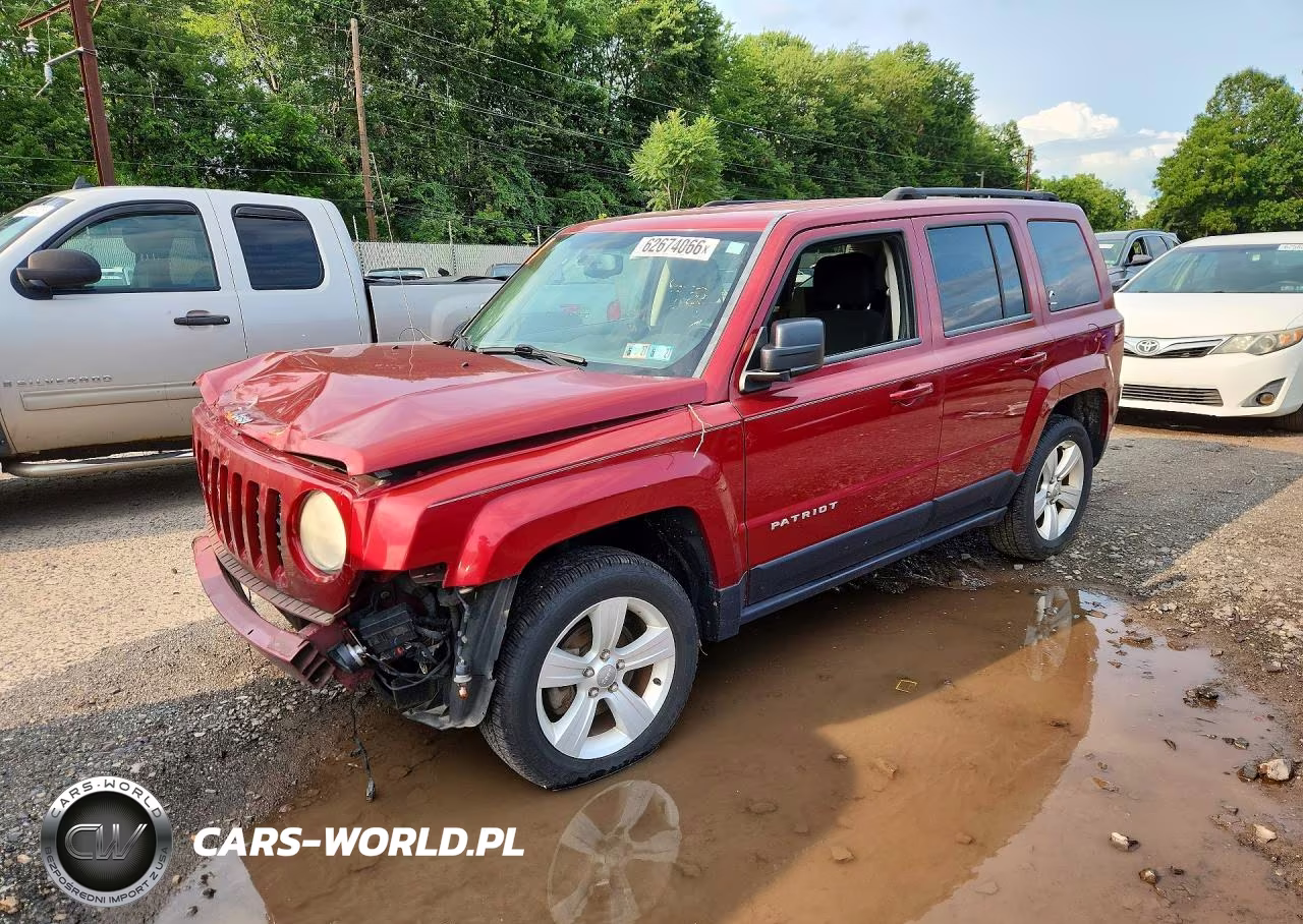 2014 Jeep Patriot Latitude – zdjęcie 1 z 13