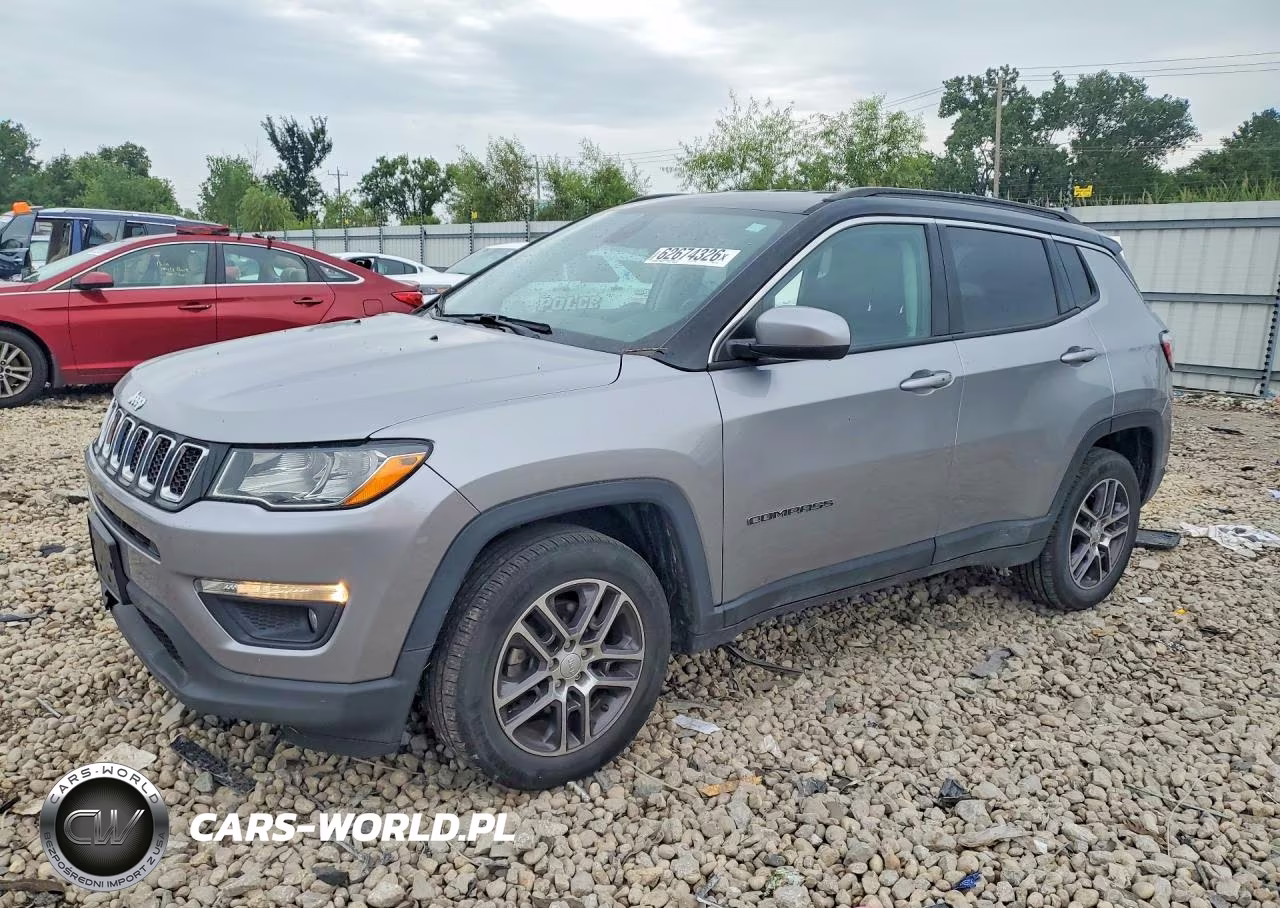 2018 Jeep Compass Latitude VIN:3C4NJCBB9JT461964 - 1