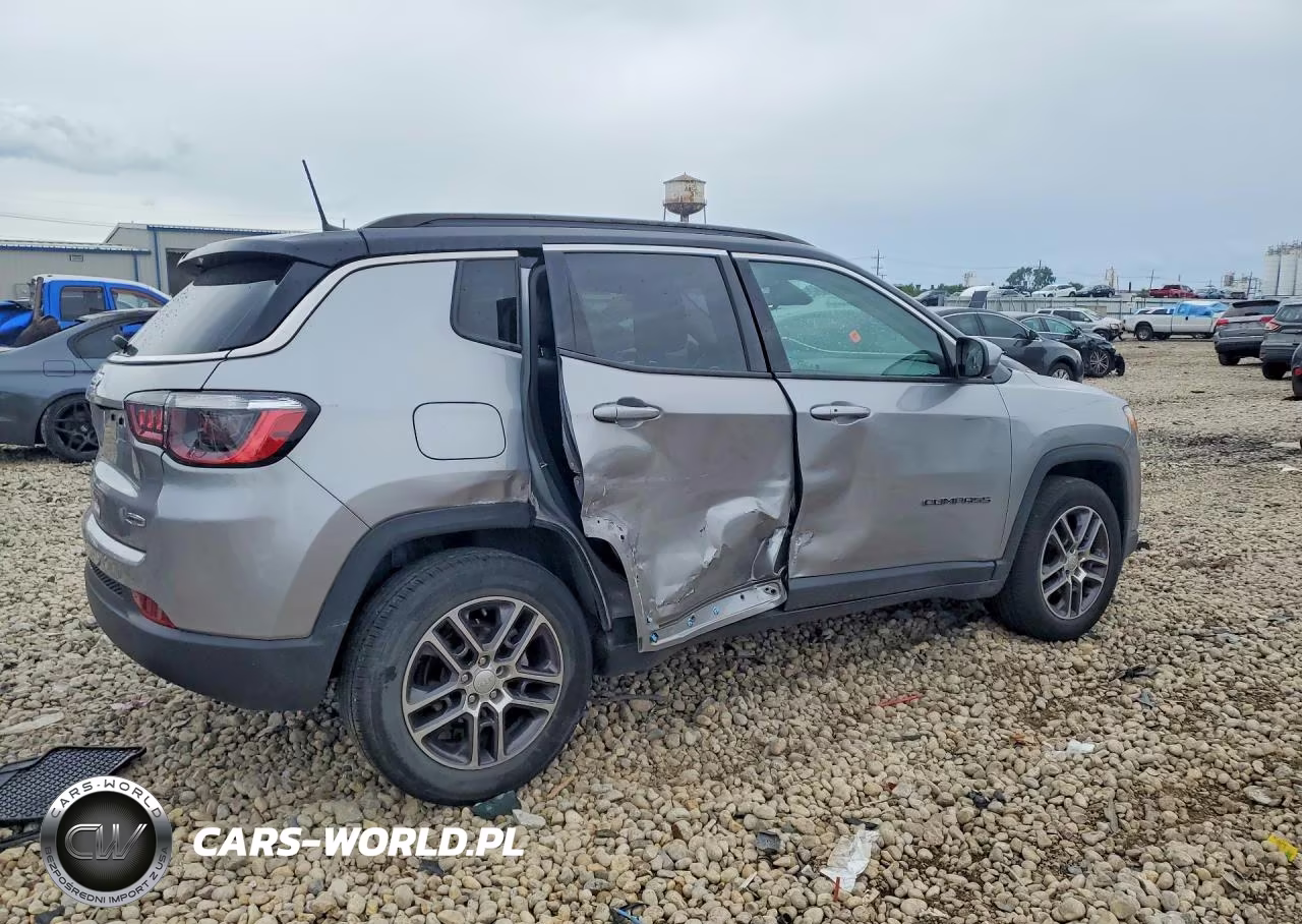 2018 Jeep Compass Latitude VIN:3C4NJCBB9JT461964 - 3
