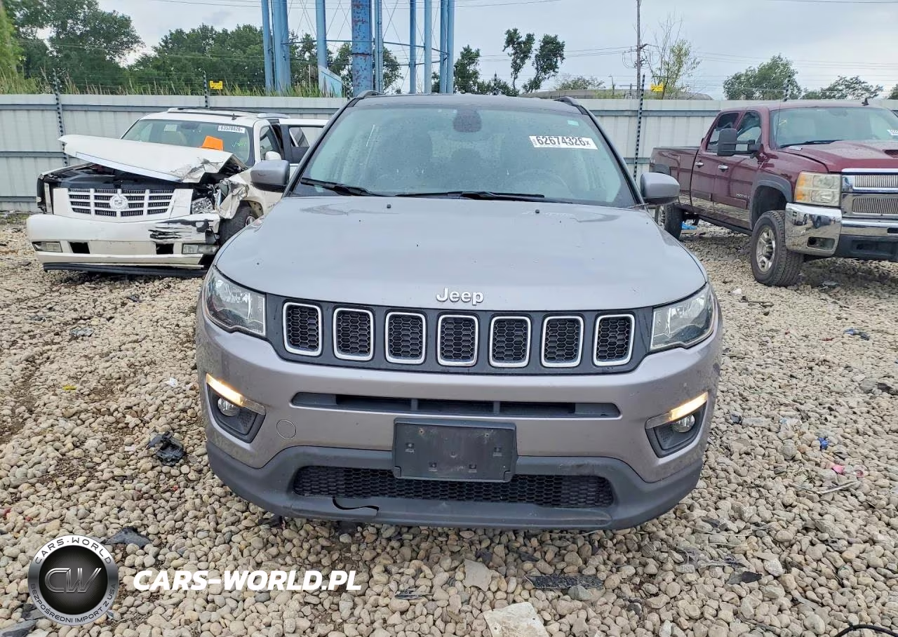 2018 Jeep Compass Latitude VIN:3C4NJCBB9JT461964 - 5