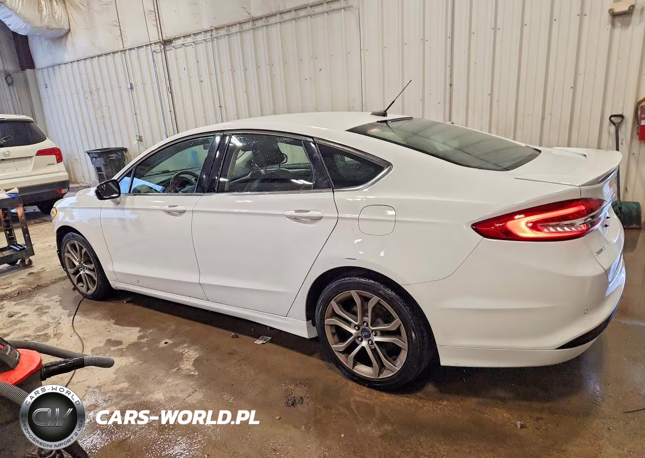 2017 Ford Fusion Se VIN:3FA6P0H77HR407466 - 2