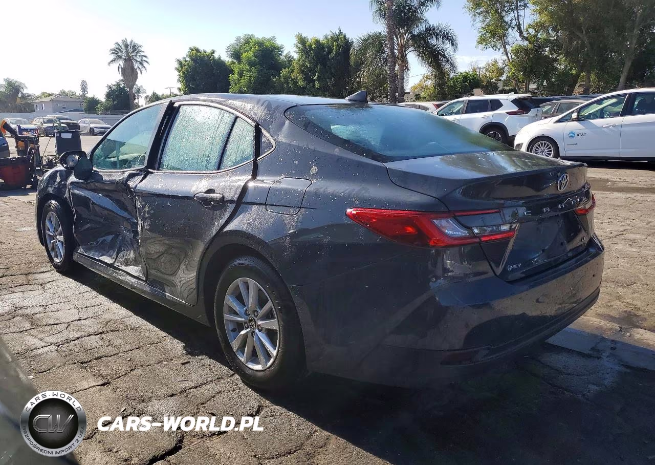 2025 Toyota Camry Le VIN:4T1DAACK1SU103694 - 2